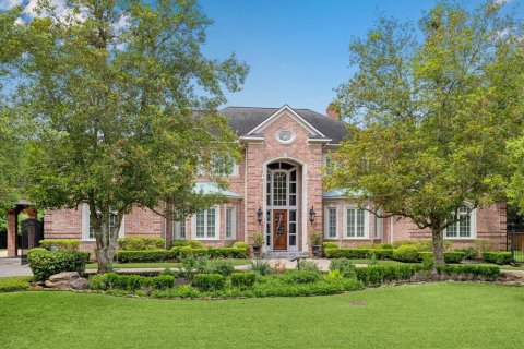 2 Wexford Ct.
